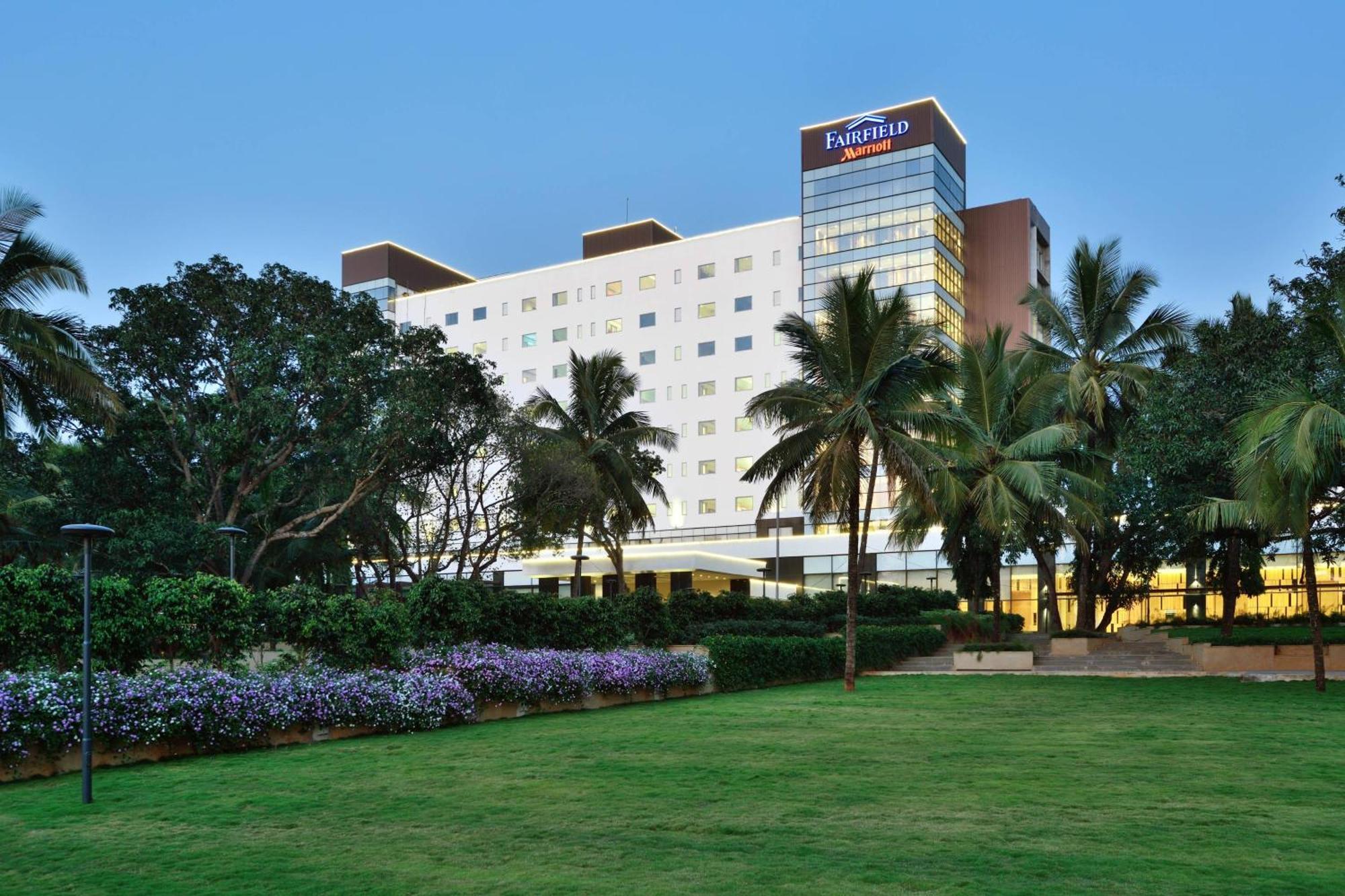 Отель Fairfield By Marriott Belagavi Экстерьер фото