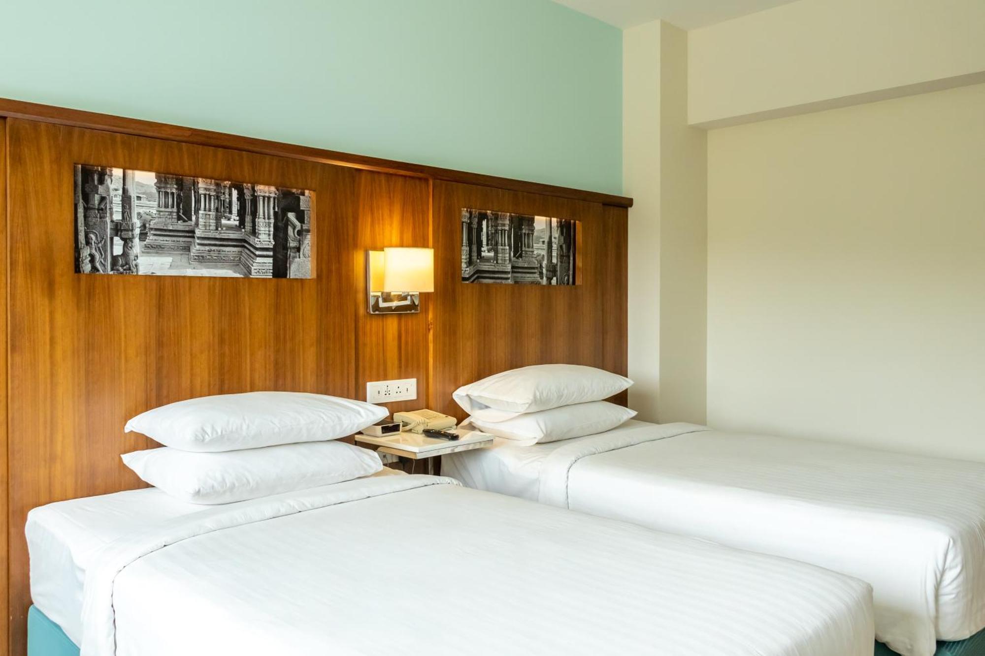 Отель Fairfield By Marriott Belagavi Экстерьер фото